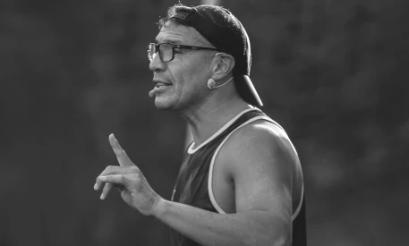 Sergio dando una charla (2024)